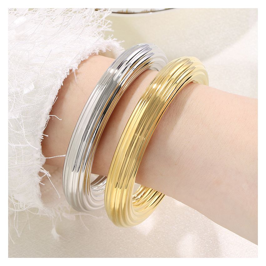 S.Steel Bangle Smooth Women-c 46g 59x13mm