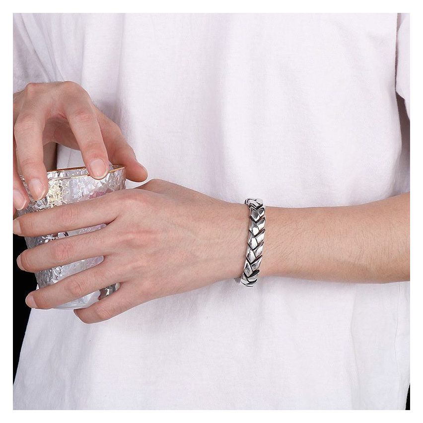 Shiny Balinese Men-c