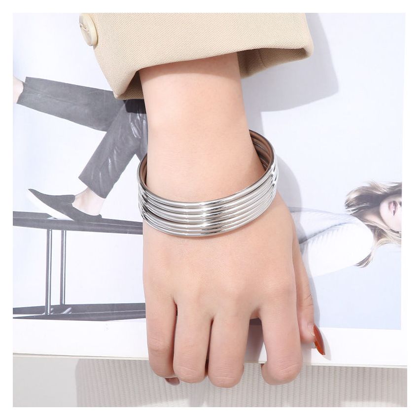 ESSENTIAL Shiny S.Steel Smooth Women-c bangle